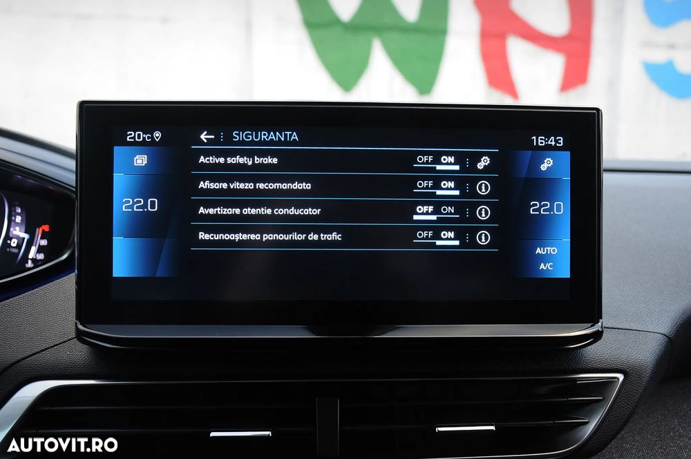 Peugeot 5008 BlueHDI 130 EAT8 Allure - 25