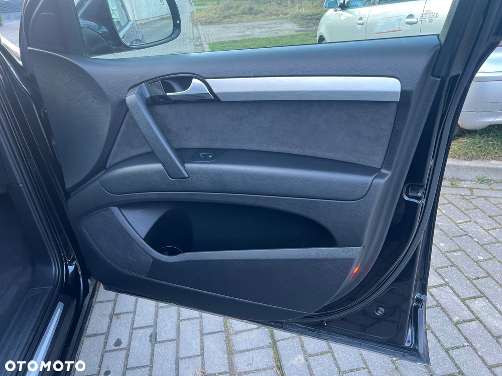 Audi Q7 3.0 TDI DPF clean quattro tiptronic - 37