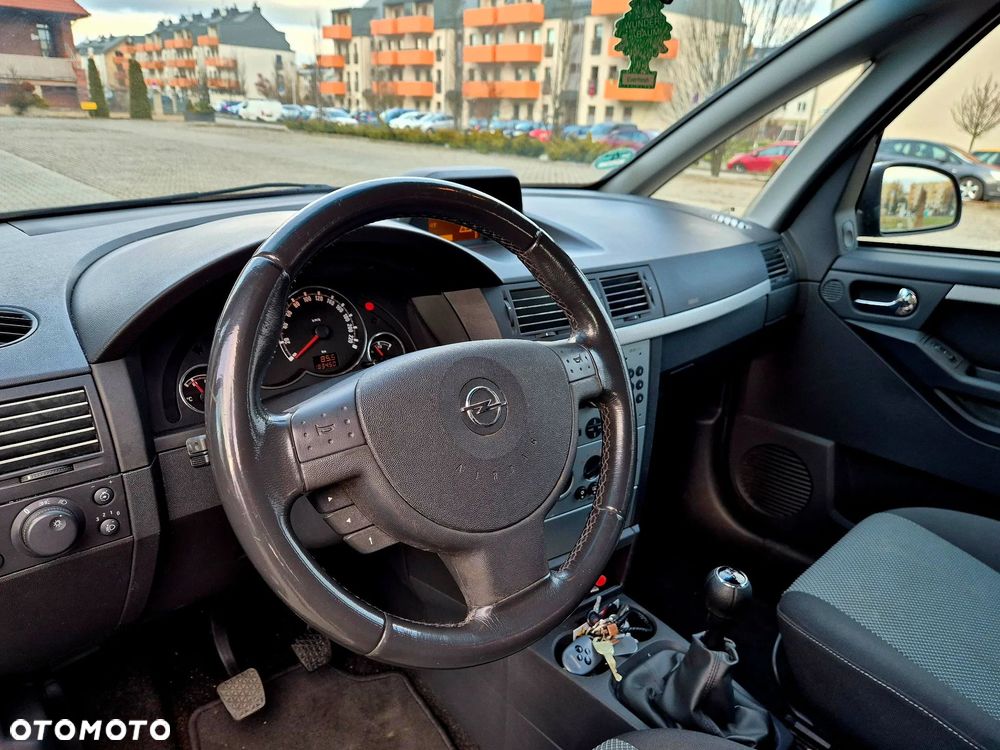 Opel Meriva 1.8 16V Innovation 110 Jahre - 11