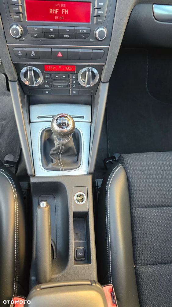 Audi A3 Sportback 1.4 TFSI S Line Sportpaket plus - 32