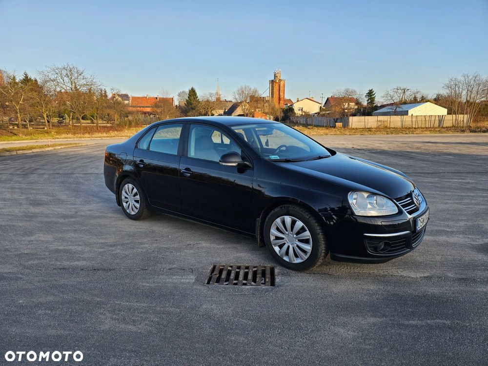 Volkswagen Jetta 1.9 TDI Trendline - 9