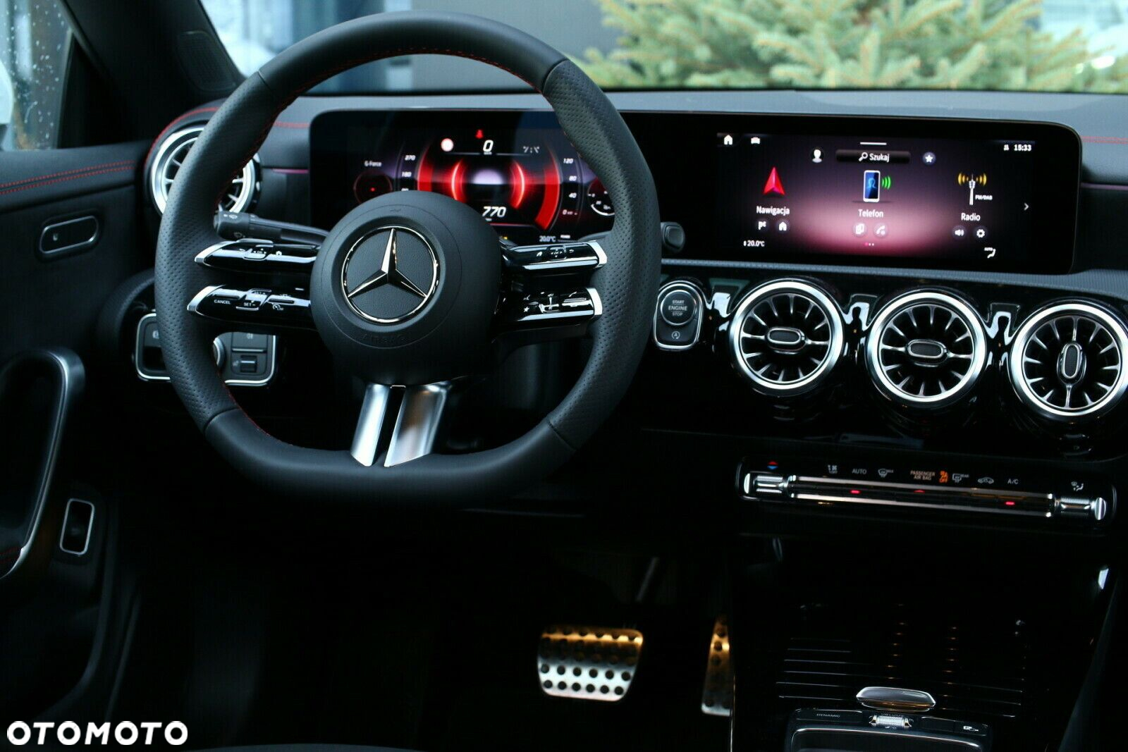 Mercedes-Benz CLA 220 4-Matic AMG Line 7G-DCT - 17