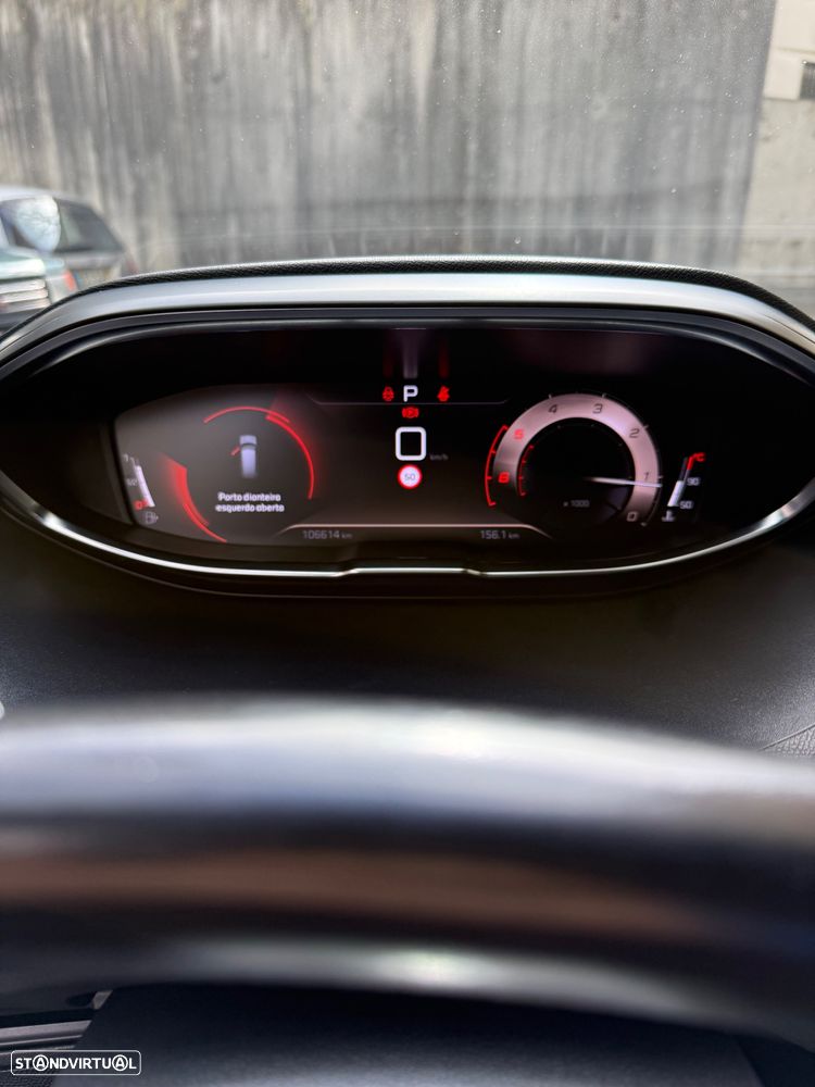 Peugeot 5008 1.5 BlueHDi GT EAT8 - 29