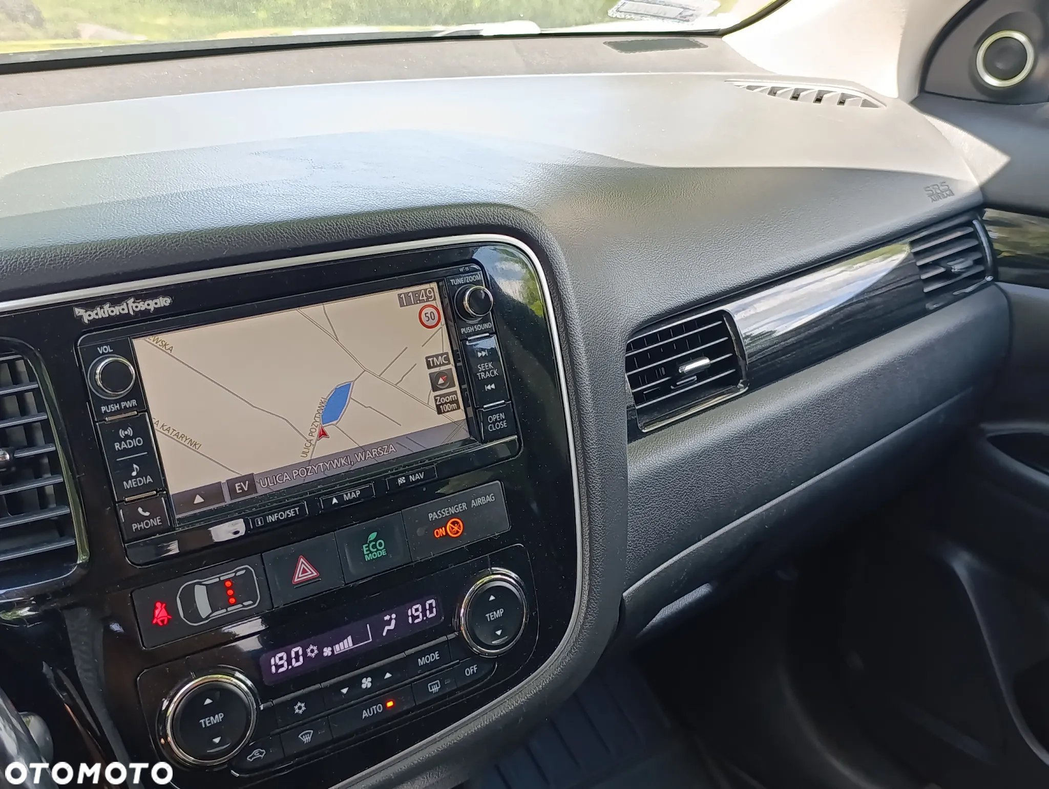 Mitsubishi Outlander - 19