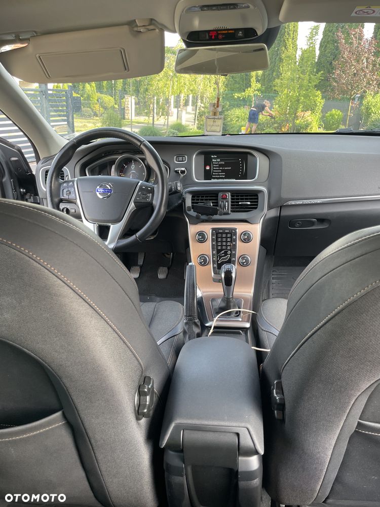 Volvo V40 D3 Summum - 24