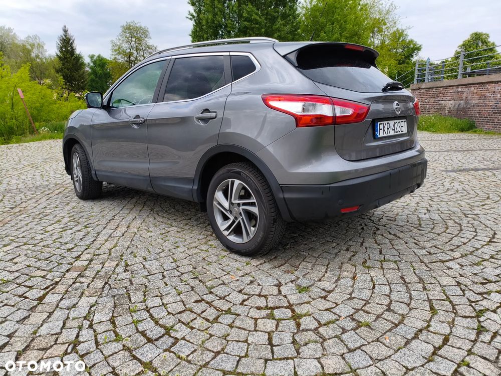 Nissan Qashqai 1.5 dCi Tekna - 4