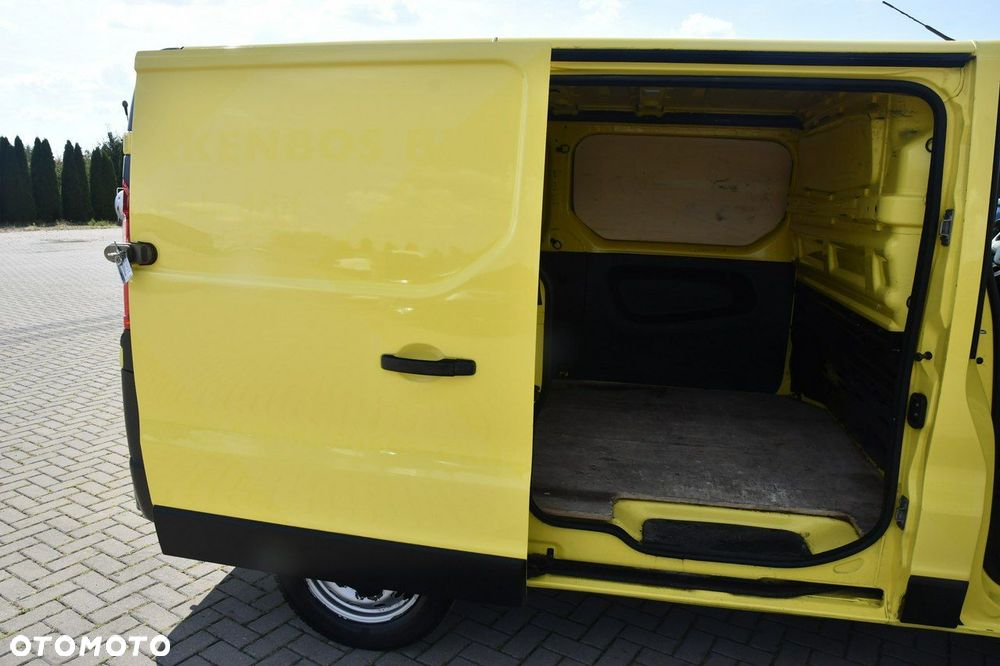 Renault Trafic - 23