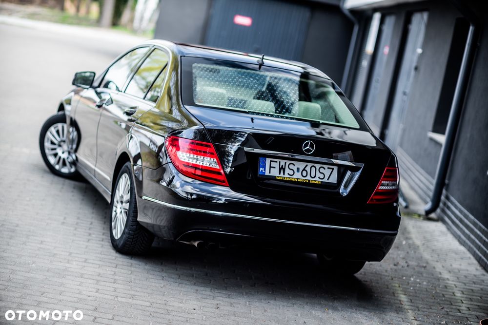 Mercedes-Benz Klasa C 220 d 9G-TRONIC - 15