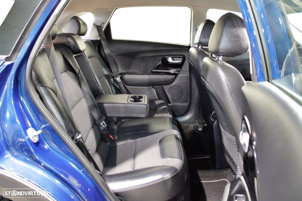 Kia Niro 1.6 GDi HEV Urban - 19