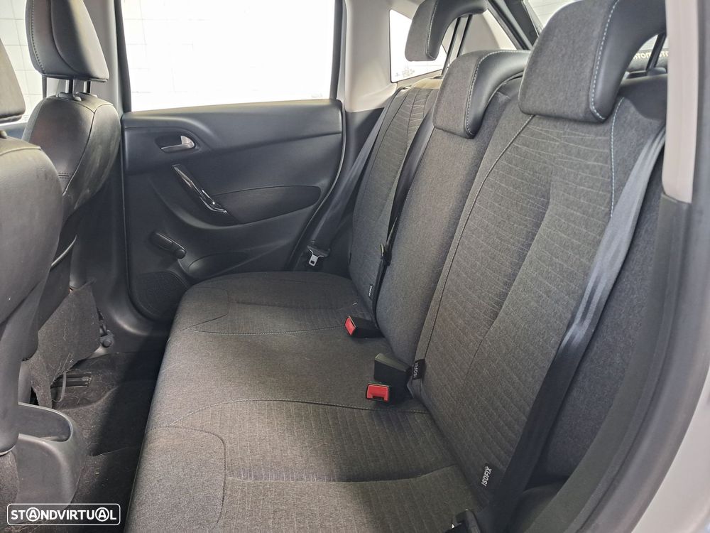 Citroën C3 1.2 PureTech Attraction - 8