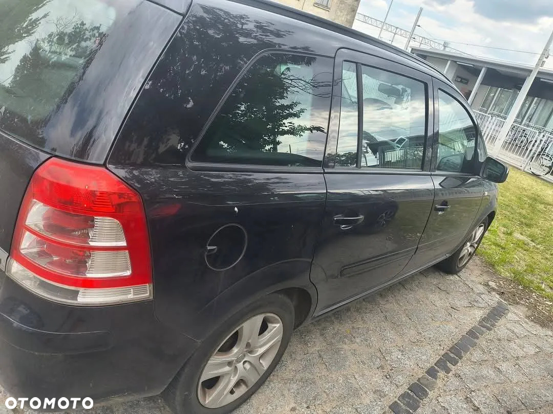 Opel Zafira 1.9 CDTI - 4