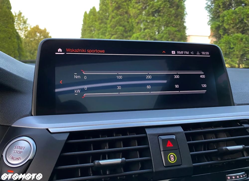 BMW X3 sDrive18d Luxury Line - 12