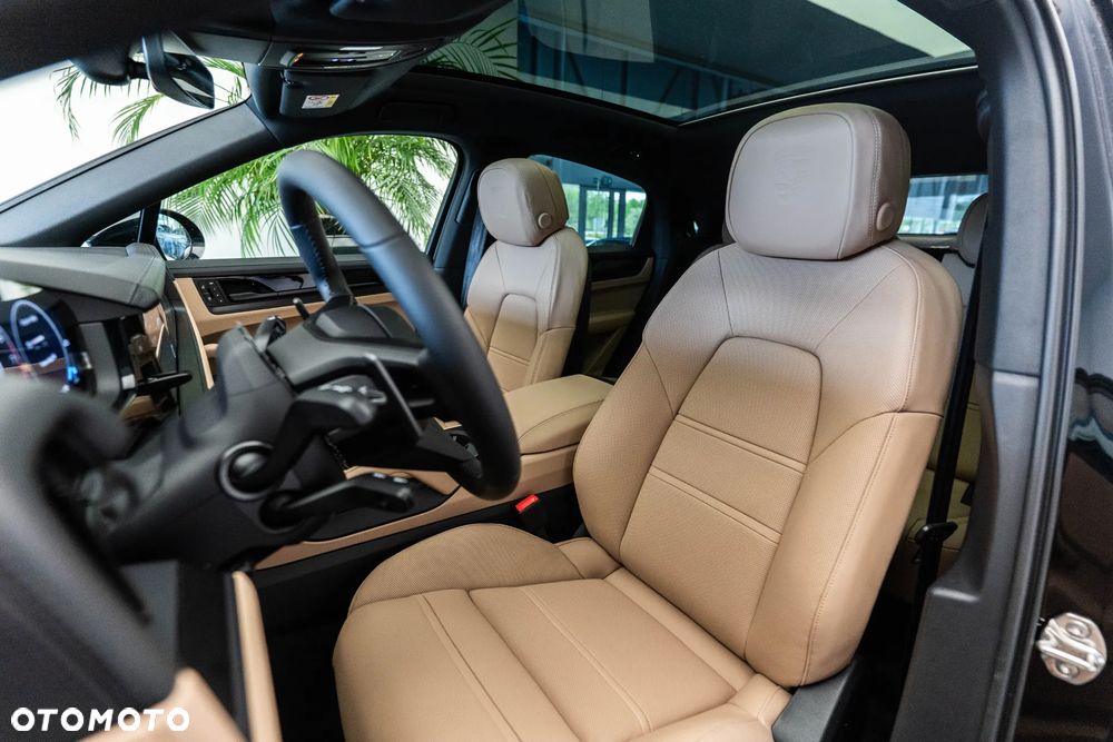 Porsche Cayenne E-Hybrid PHEV Black Edition - 13