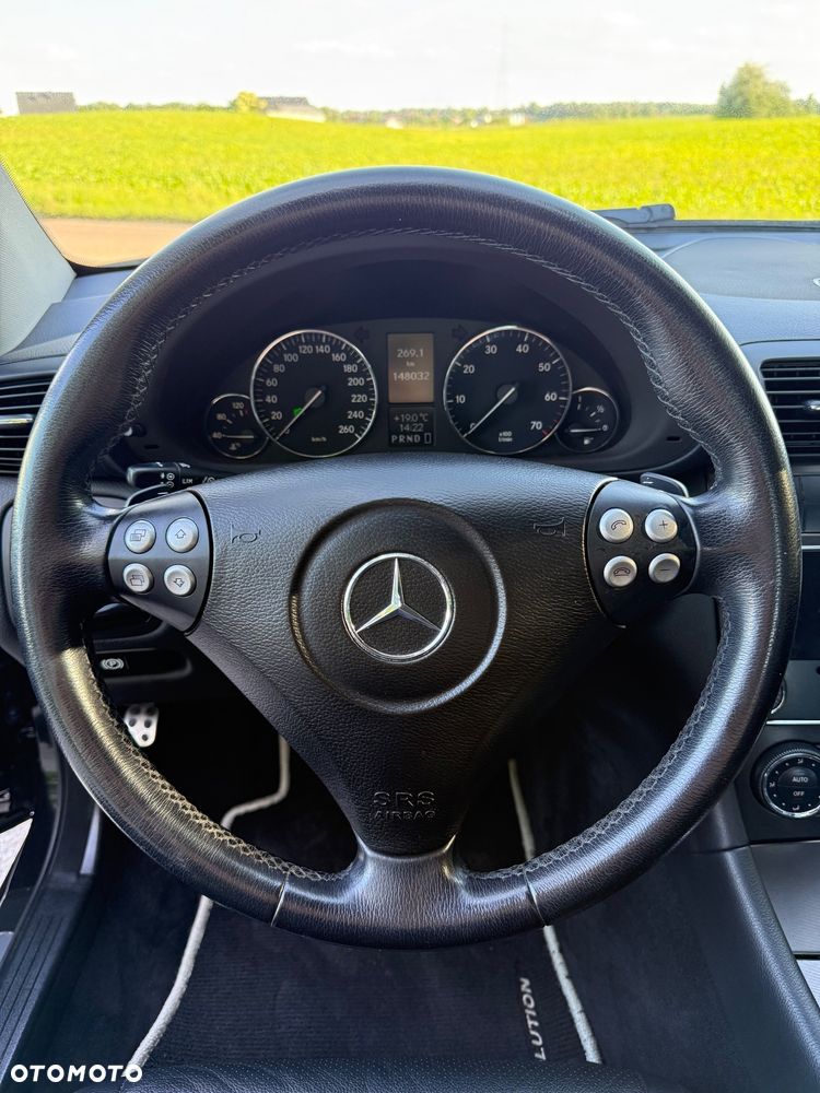 Mercedes-Benz Klasa C 180 Kompressor Automatik Sport Edition - 25