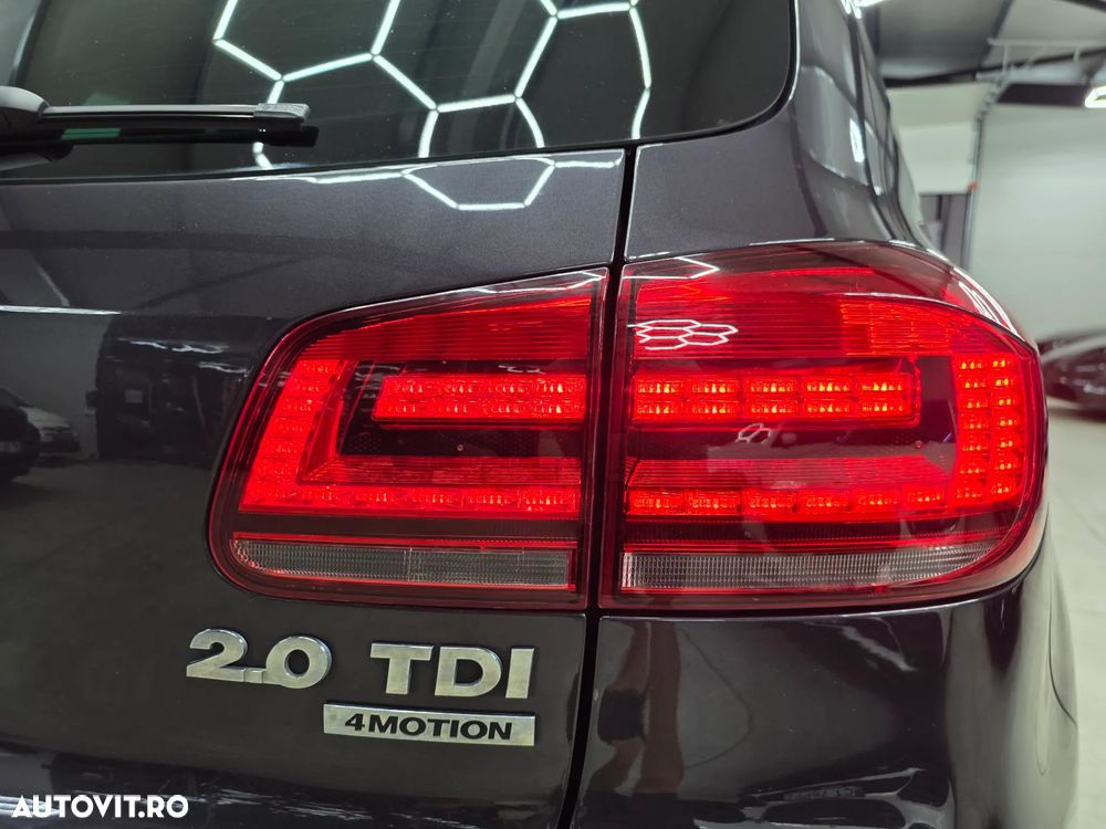 Volkswagen Tiguan 2.0 TDI SCR 4MOTION BlueMotion Technology DSG Lounge Sport & Style - 36