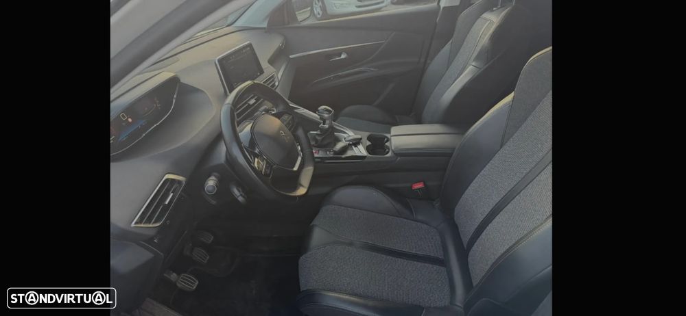 Peugeot 5008 PureTech 130 Allure - 6