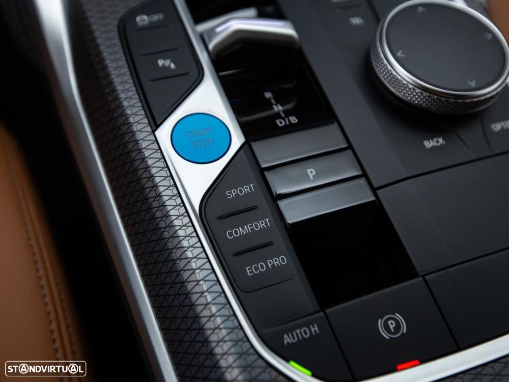 BMW i4 eDrive40 Pack Desportivo M - 27