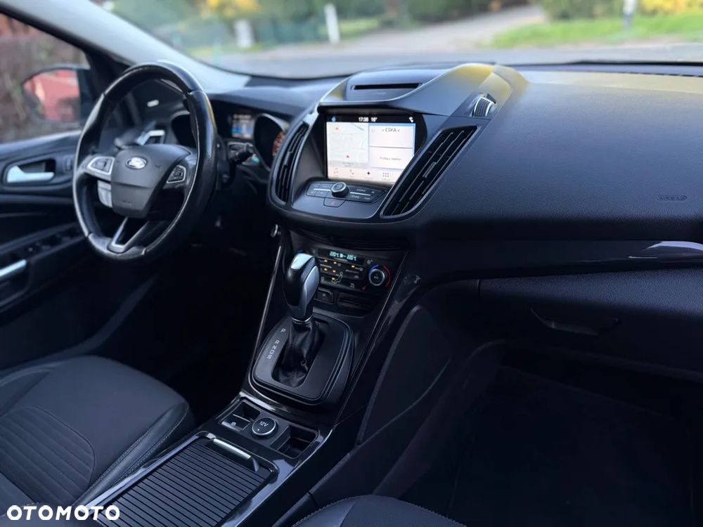 Ford Kuga 2.0 TDCi 4x4 Titanium - 32