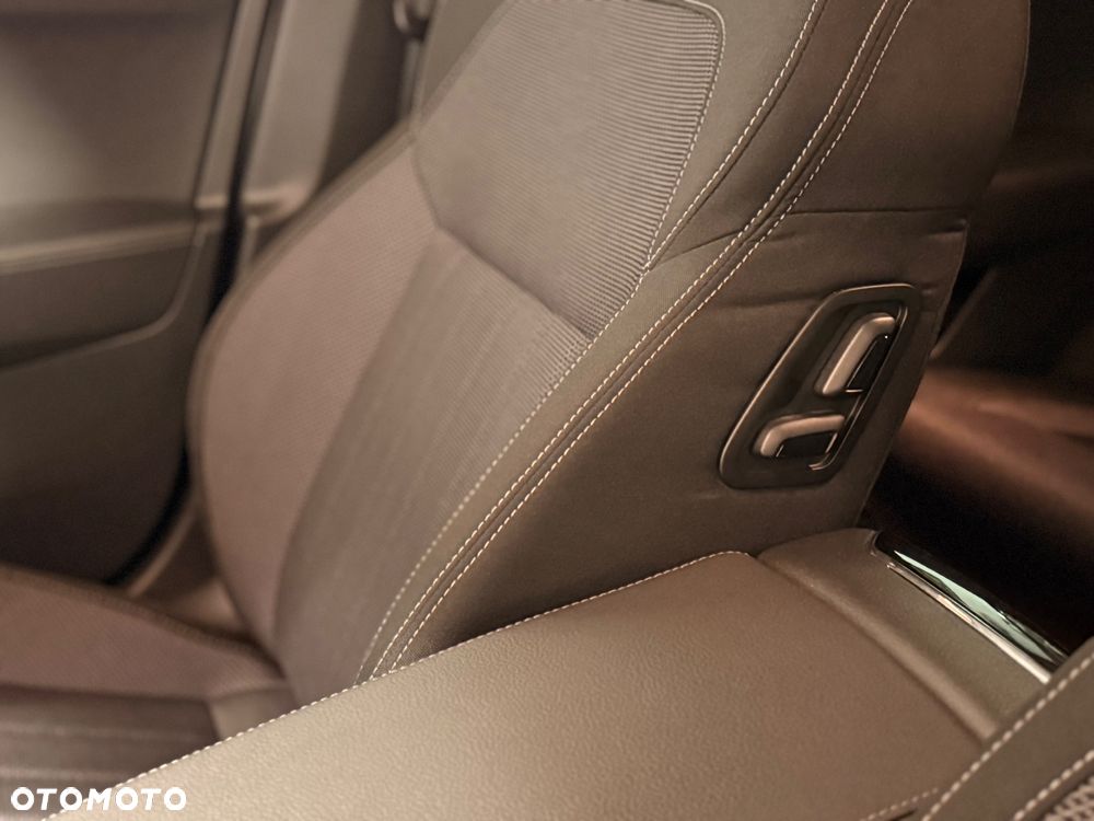 Skoda Superb 2.0 TDI Ambition DSG - 13