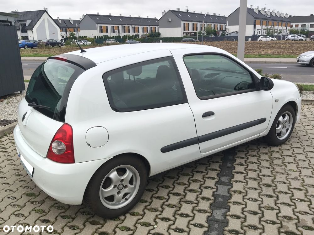 Renault Clio 1.2 16V Expression - 22