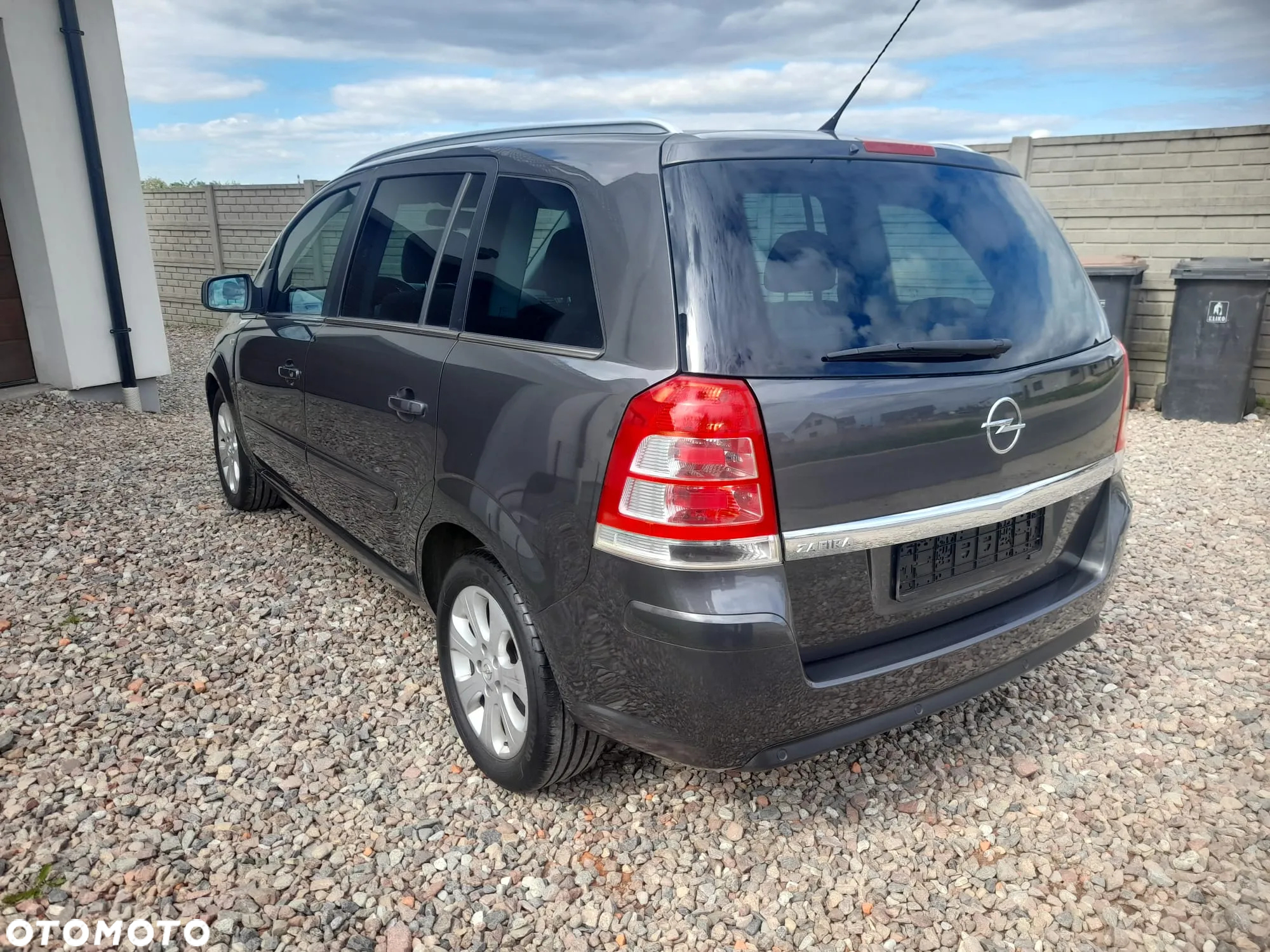 Opel Zafira 1.8 Edition 111 Jahre - 8