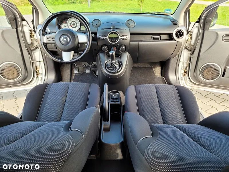 Mazda 2 - 20