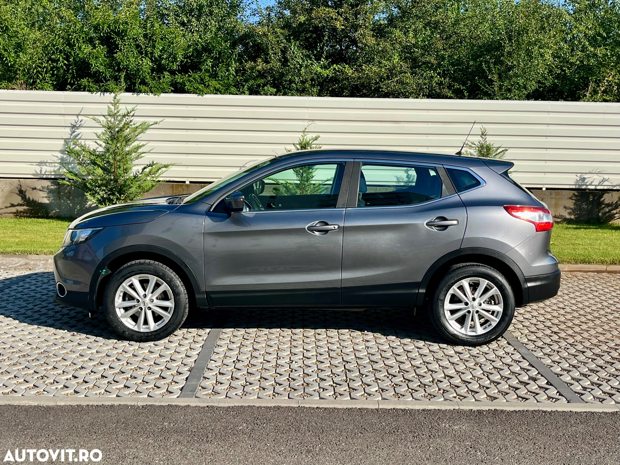 Nissan Qashqai - 10