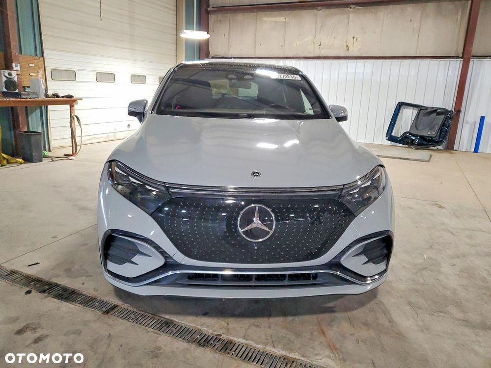 Mercedes-Benz EQS - 6