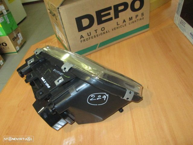Farol 10102041002 AUDI A3 1996 ESQ H7+H1 DEPO - 2