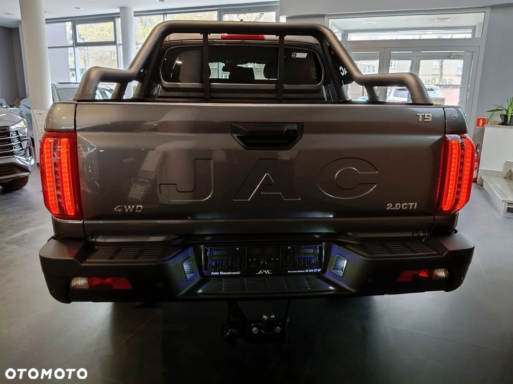 JAC T9 - 9