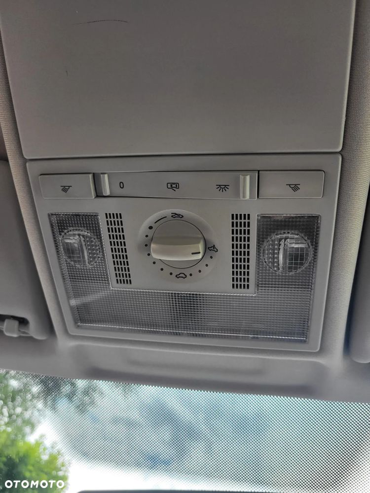 Volkswagen Polo - 25