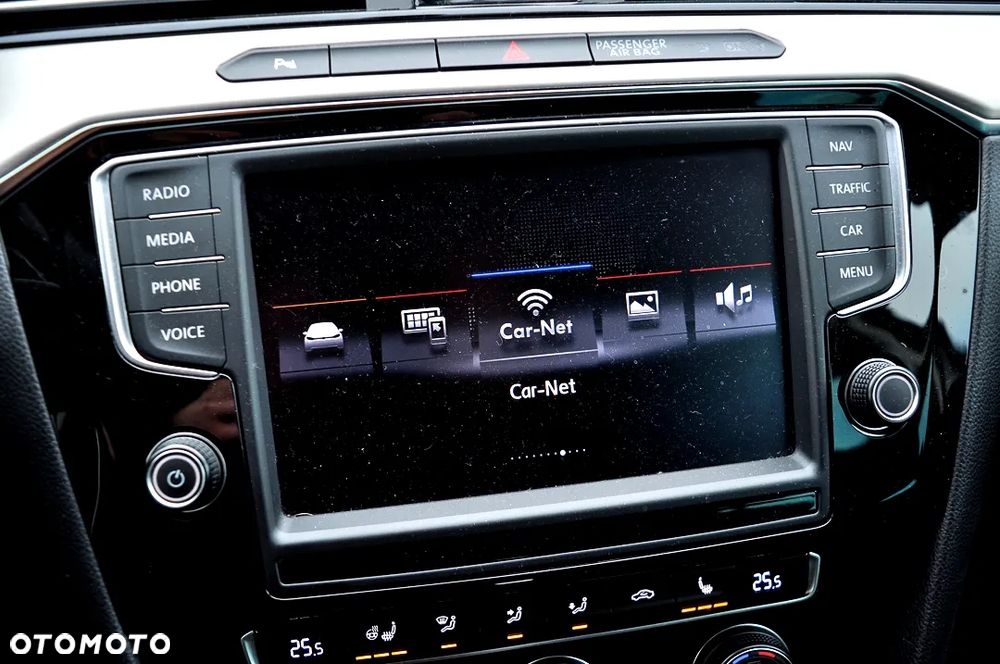 Volkswagen Passat - 37