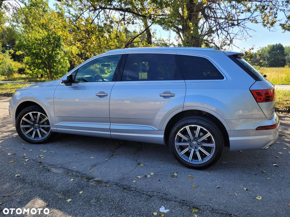Audi Q7 3.0 TFSI Quattro Tiptr - 6