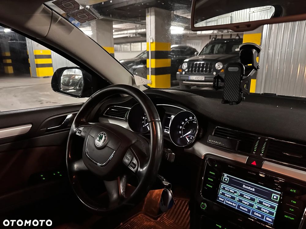 Skoda Superb 2.0 TDI 4x4 Elegance DSG - 33