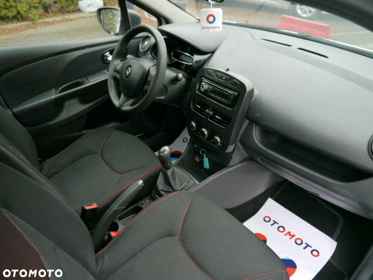 Renault Clio 1.2 16V Authentique - 19