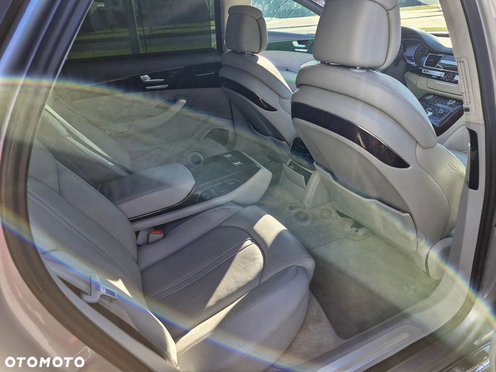 Audi A8 4.2 FSI Quattro tiptronic Langversion - 13