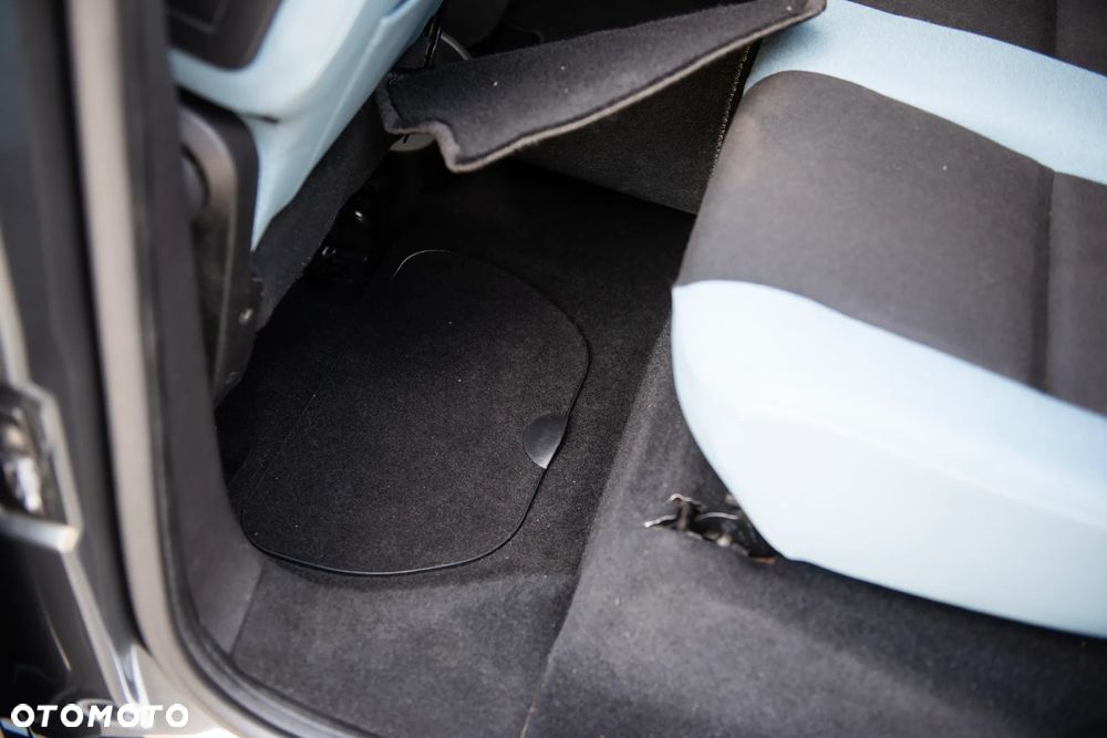 Citroën Berlingo Multispace e-HDi 90 FAP EGS6 Exclusive - 20