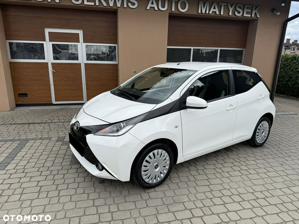 Toyota Aygo x-play touch - 12