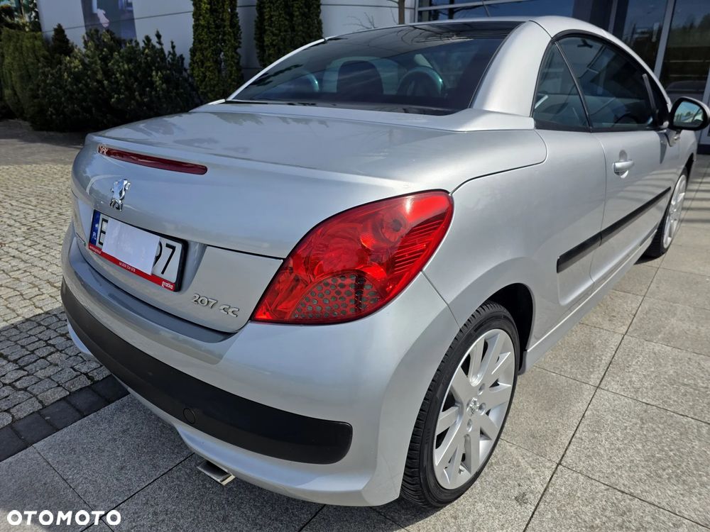 Peugeot 207 CC 150 THP Platinum - 26