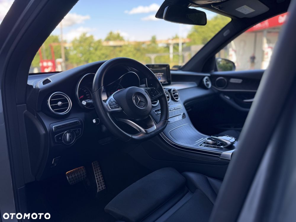 Mercedes-Benz GLC 220 d 4Matic 9G-TRONIC - 27