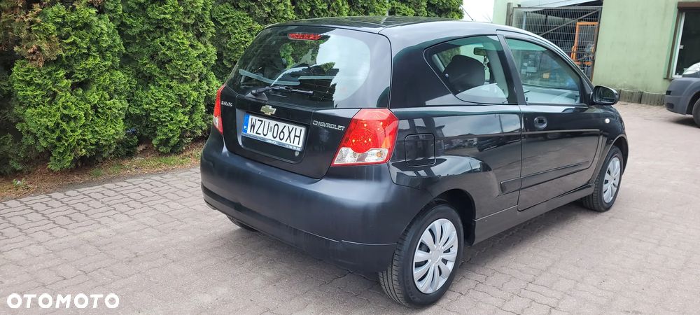 Chevrolet Kalos - 10
