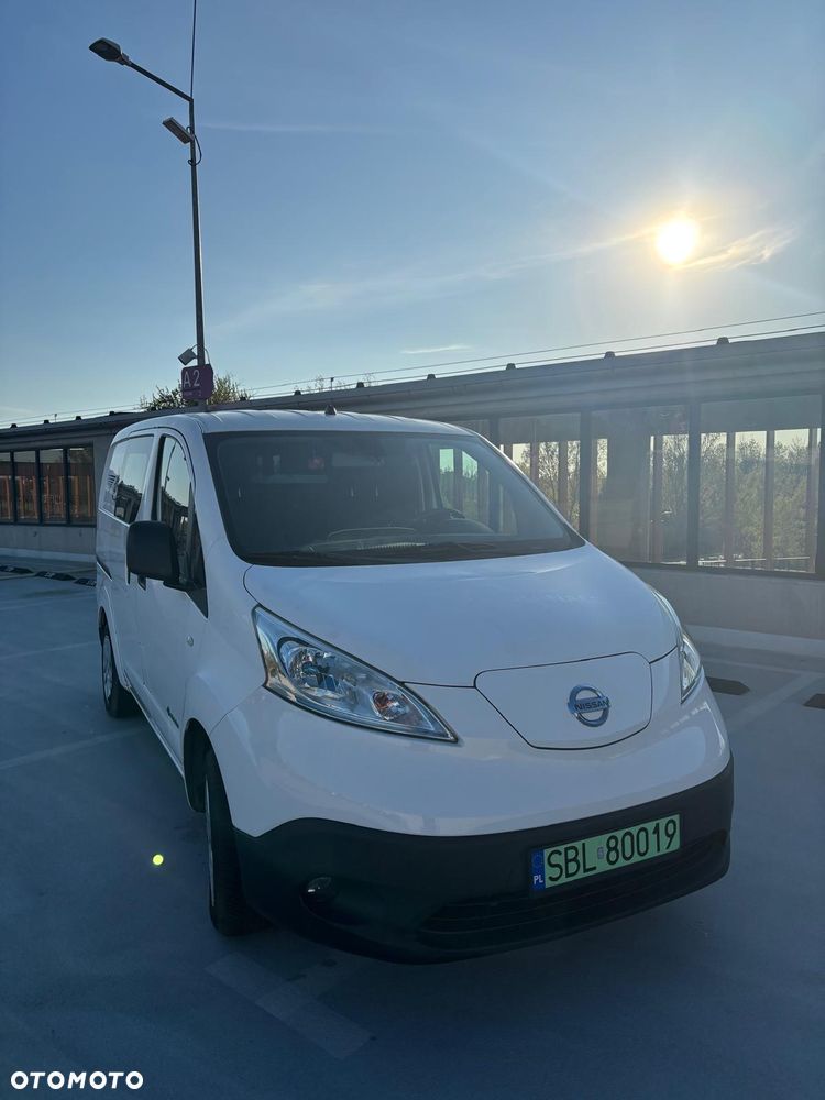 Nissan NV200 Evalia - 1