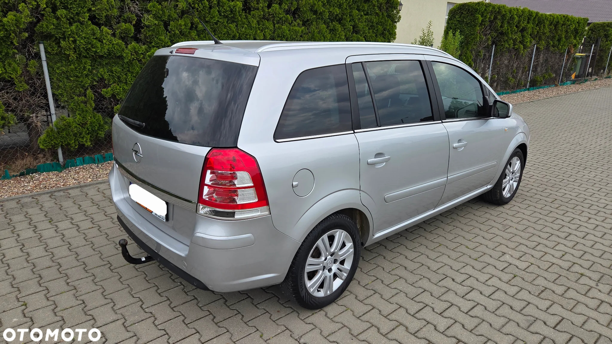 Opel Zafira 1.8 Cosmo - 8