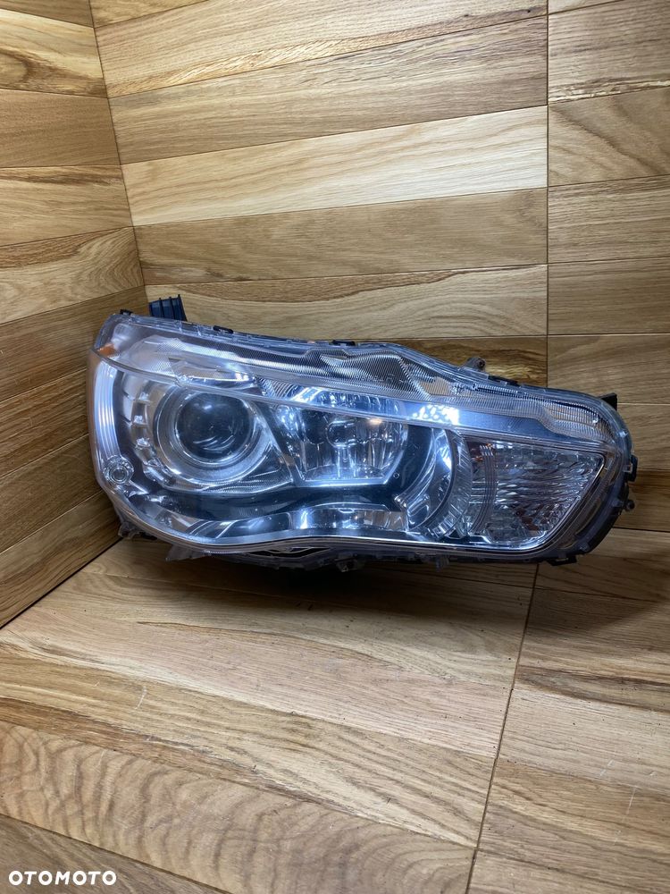 Mitsubishi ASX xenon lampa prawa EU - 13