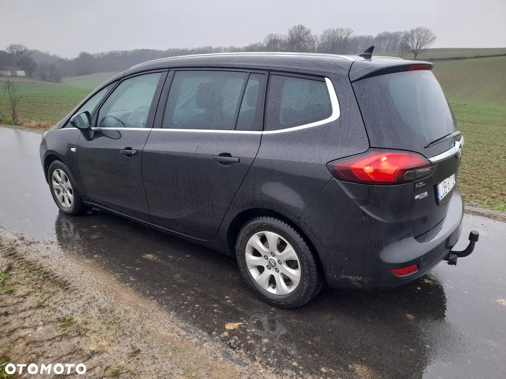 Opel Zafira - 12