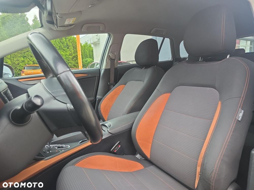 Toyota Avensis - 10