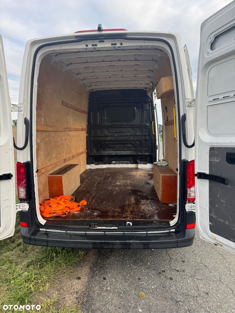 Volkswagen Crafter - 14