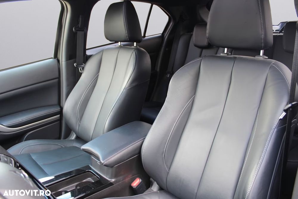 Mitsubishi Eclipse-Cross - 12