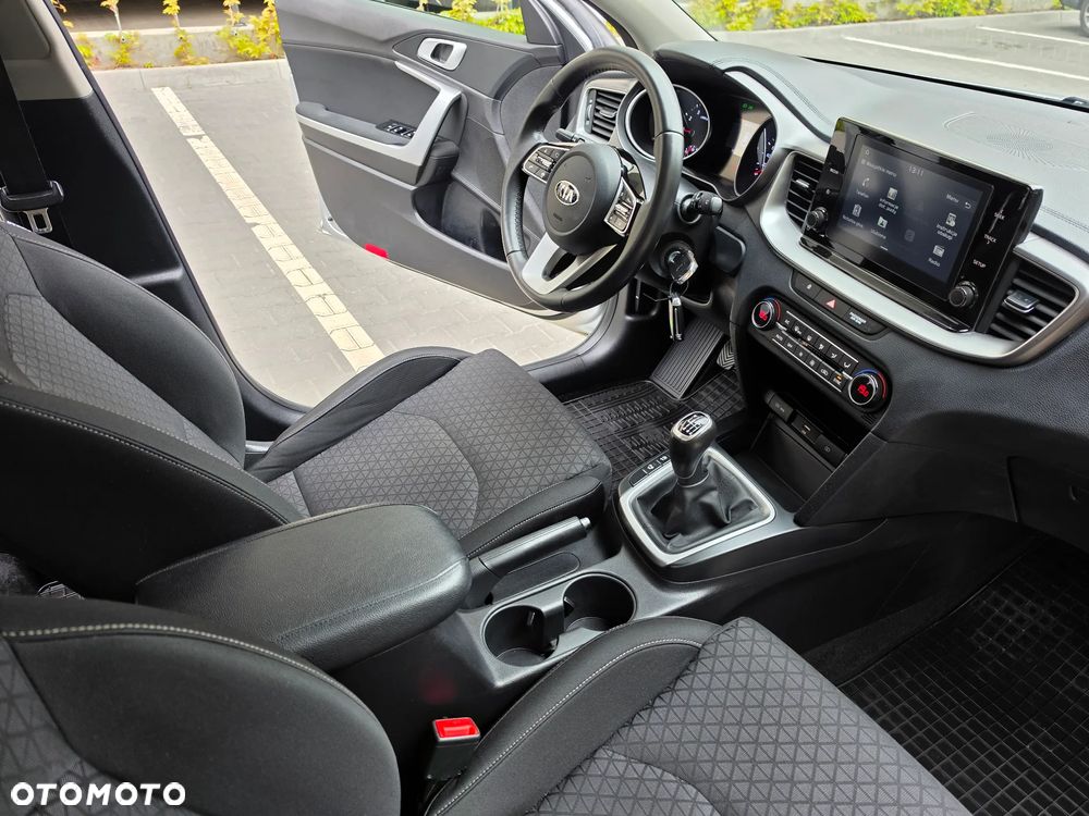 Kia Ceed 1.0 T-GDI M - 13