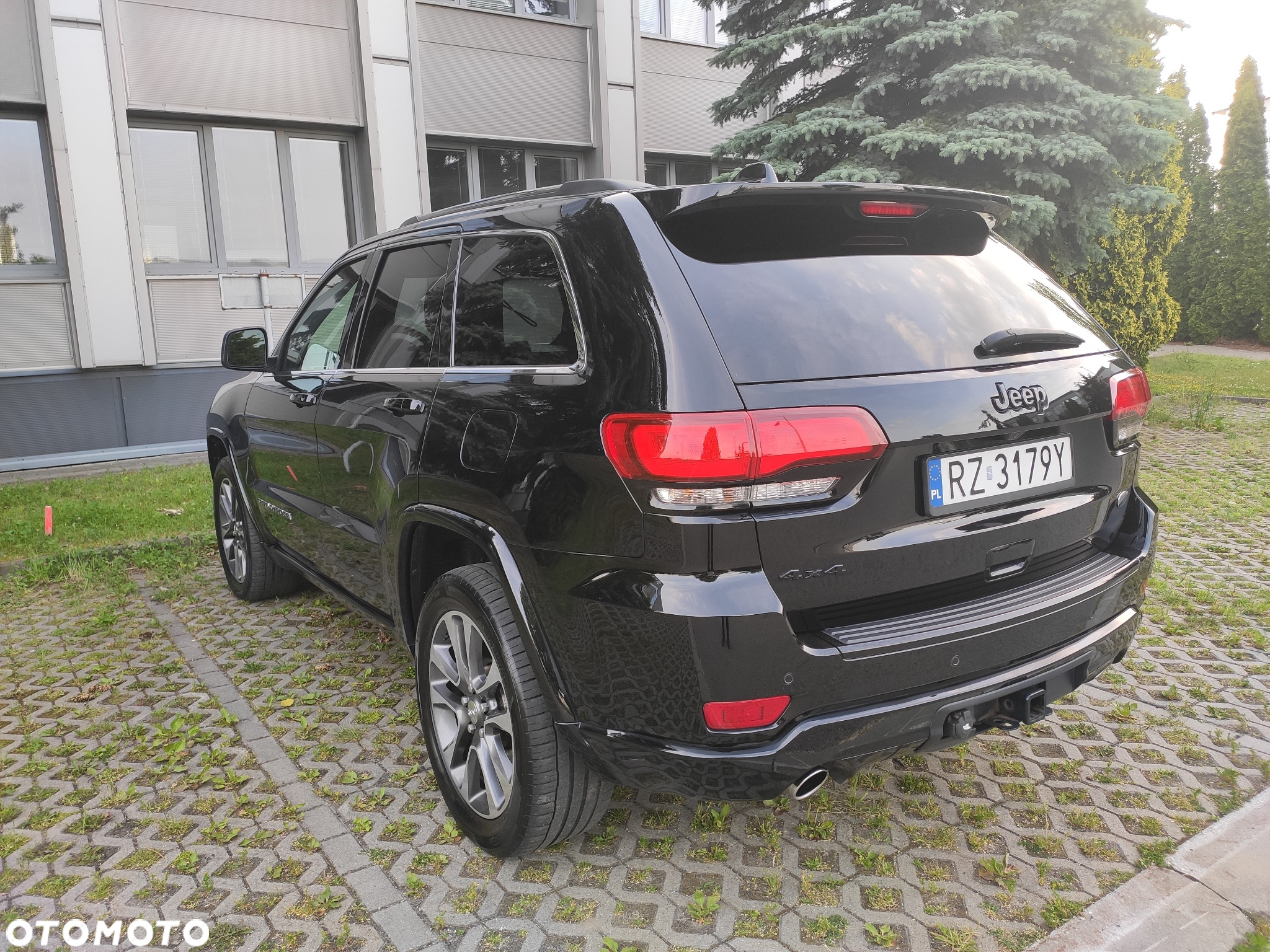 Jeep Grand Cherokee 5.7 V8 Overland - 9
